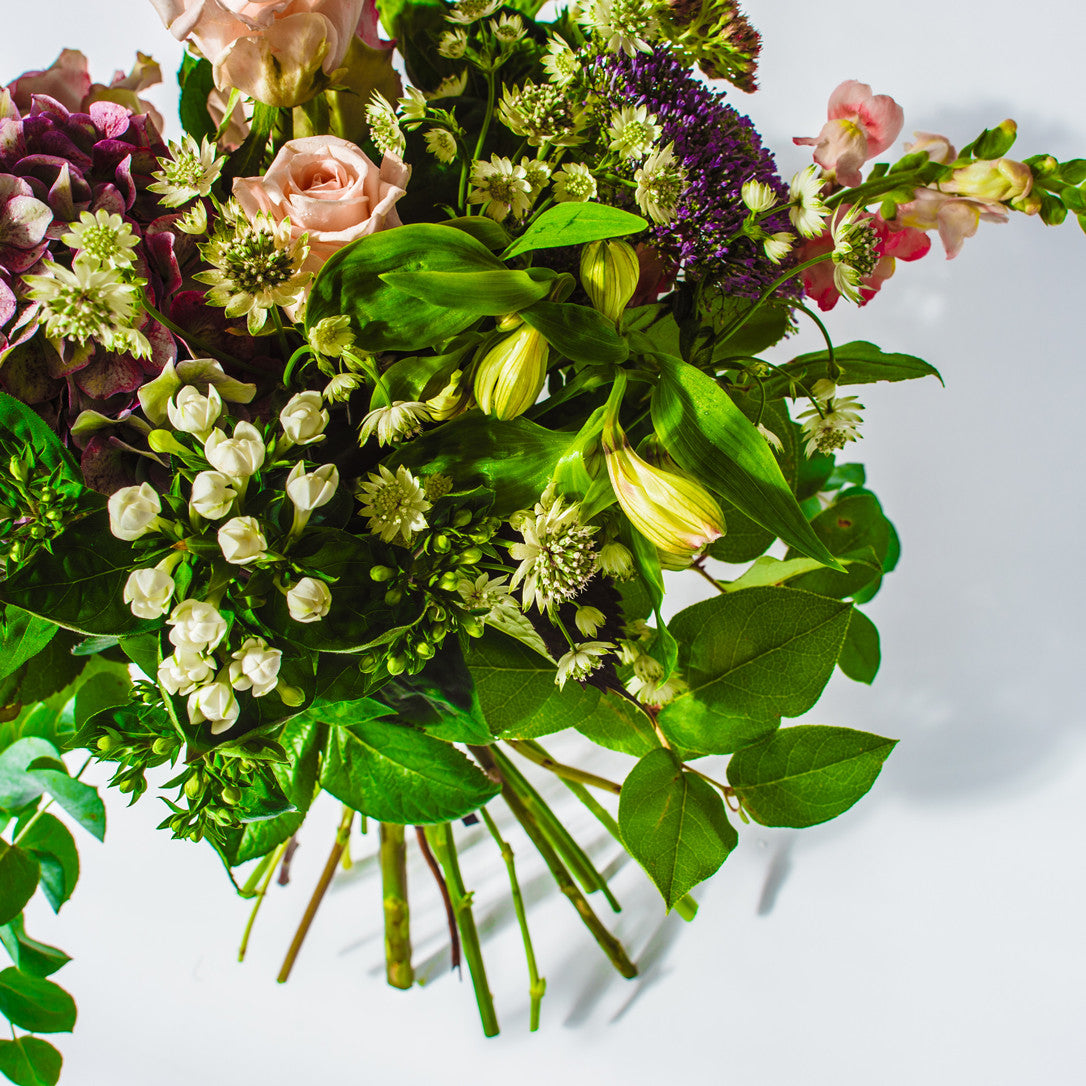 Queen Bouquet by XOXO Florist Aberdeen