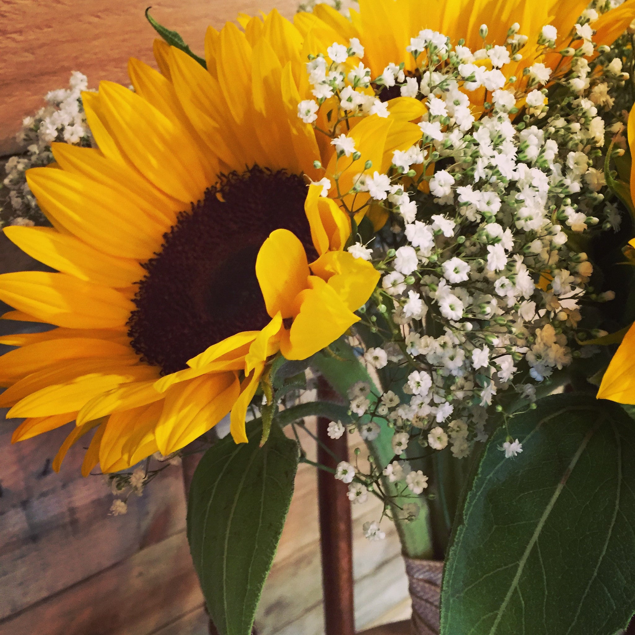 Sunflower Bridal Hand-tied - XOXO Florist Aberdeen