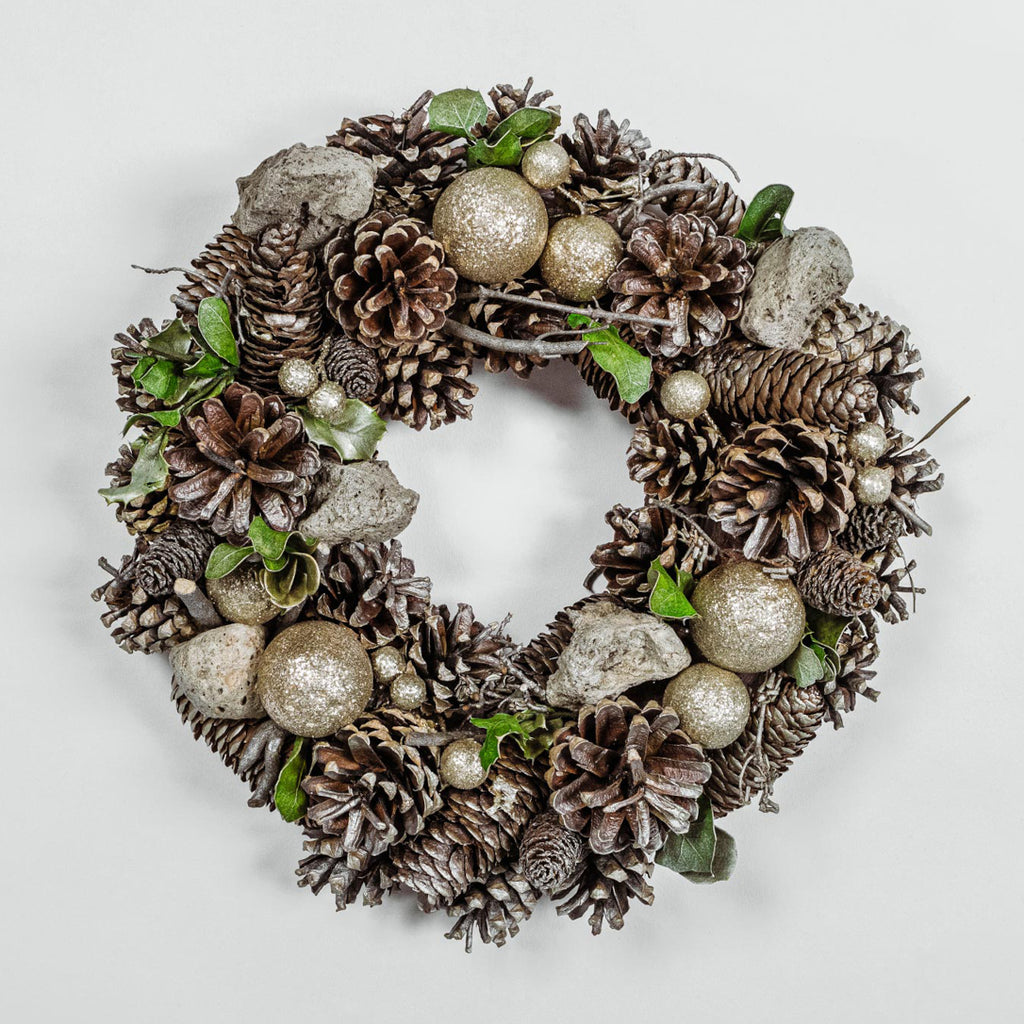 Silver Bauble & Stones Wreath